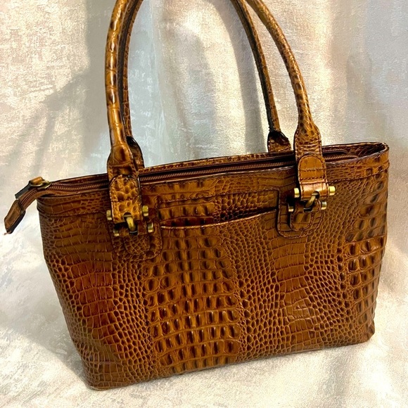 💥⭐️ VINTAGE ETIENNE AIGNER  🔥Quality Leather Brown Crocodile Satchel 🔥 - Picture 8 of 12